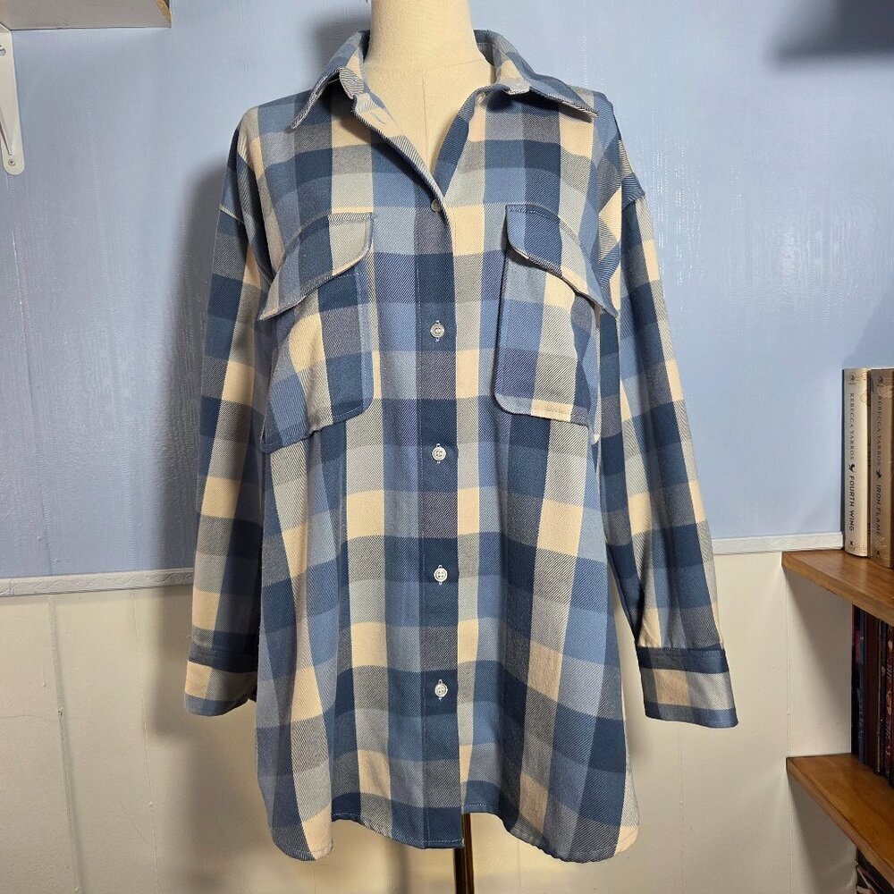 H&M Medium Light Blue White Plaid Longsleeve Fall Casual Button Up Shirt Jacket